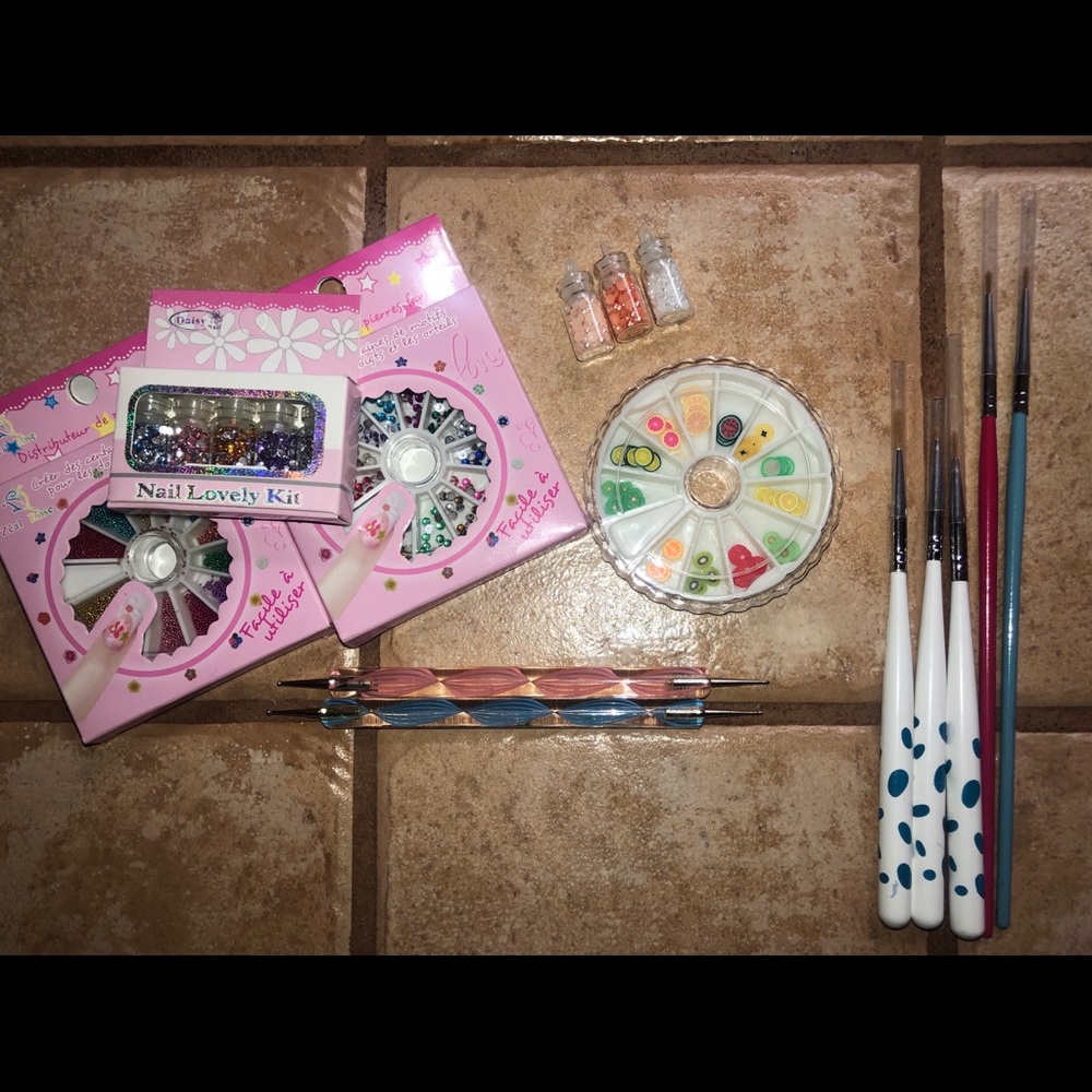 Nail Kit